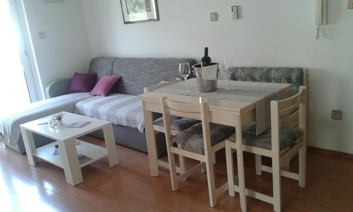 Apartman Loza Klek Esterno foto